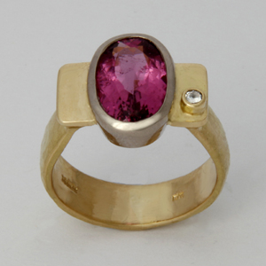 Pedestal Ring in 18K yellow gold with Rubellite and small accent diamond